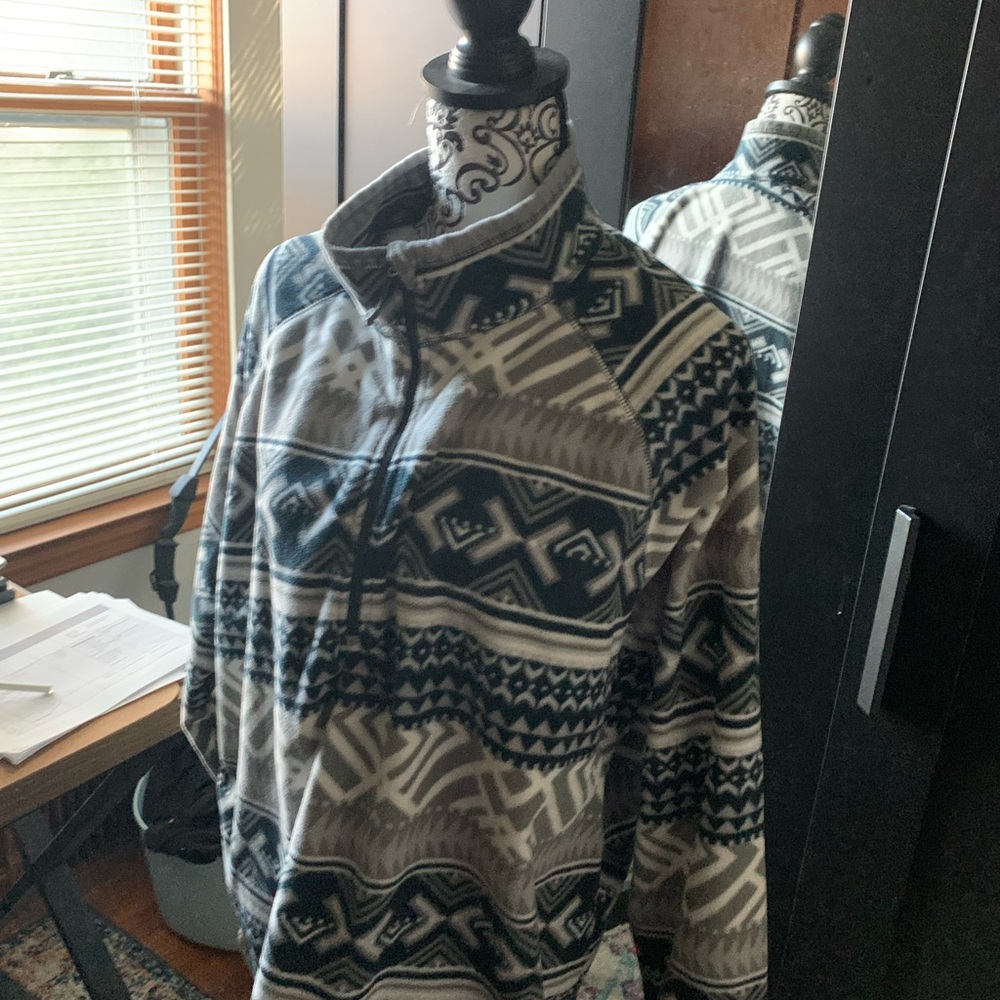 Eddie Bauer Gray and Black Patterned Half-Zip Sweater